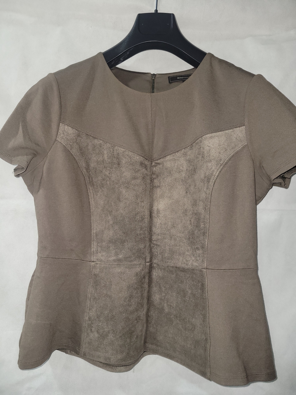 Bcbgmaxazria Taupe Suede-Panel Short Sleeve Peplum Top